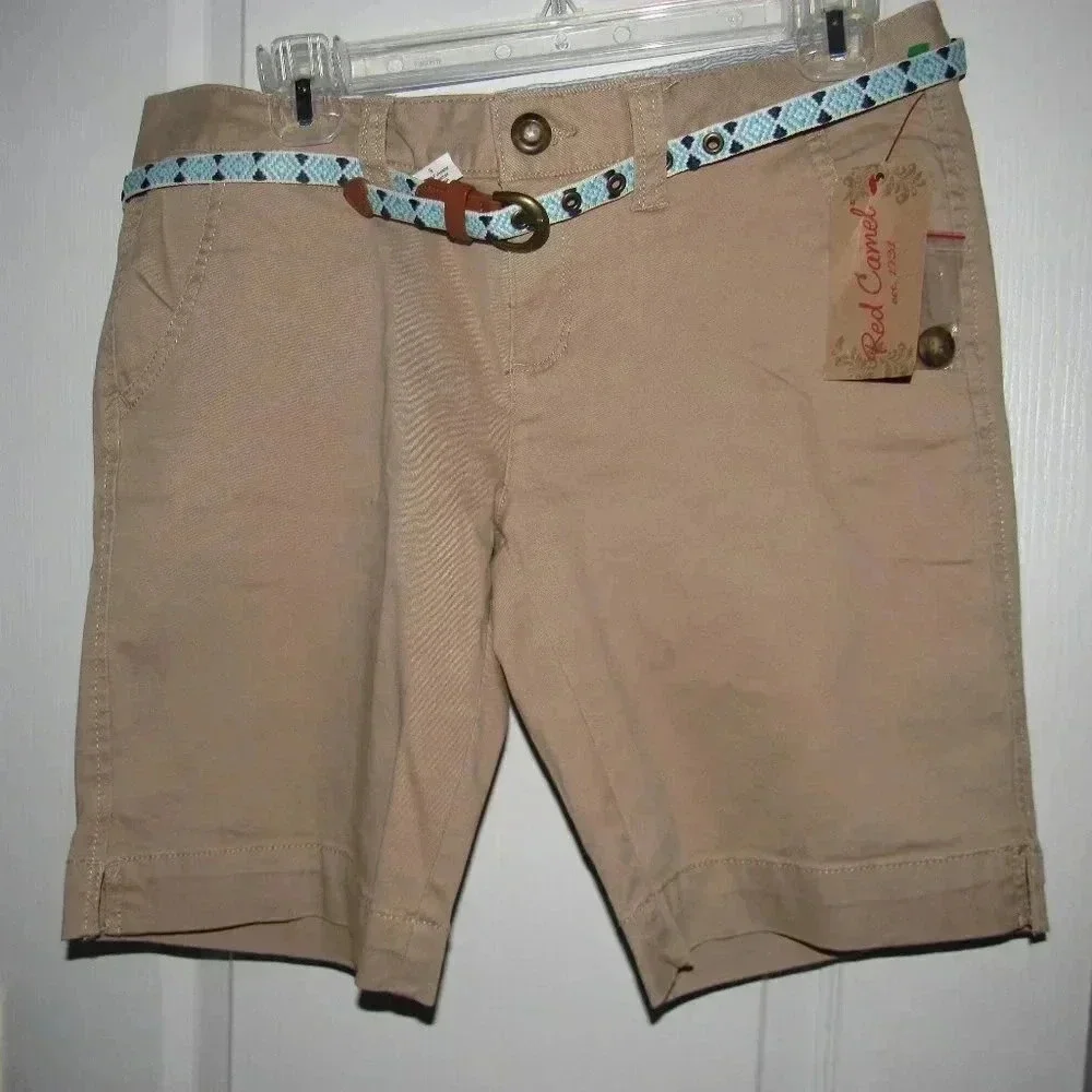 NWT RED CAMEL Khaki Belted Shorts (9” inseam) Junior Size 9